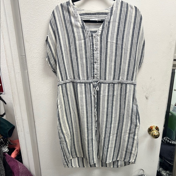 Time and Tru Blue and White Striped linen blend Dress M - Picture 1 of 7